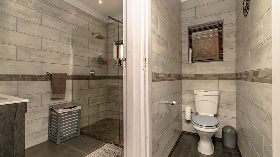 4 Bedroom Property for Sale in Knysna Central Western Cape